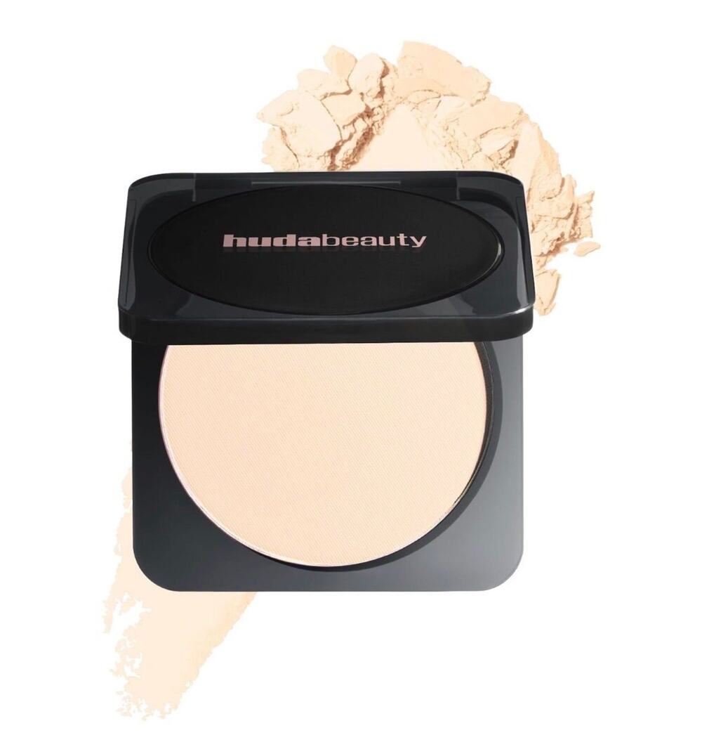 $40 HUDA NIB Easy Bake & Snatch Pressed Brightening & Setting Powder - Poundcake